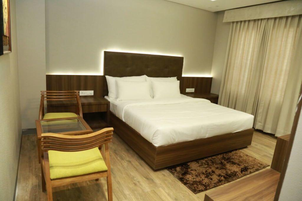 Hotel City Crown Mandsaur Extérieur photo