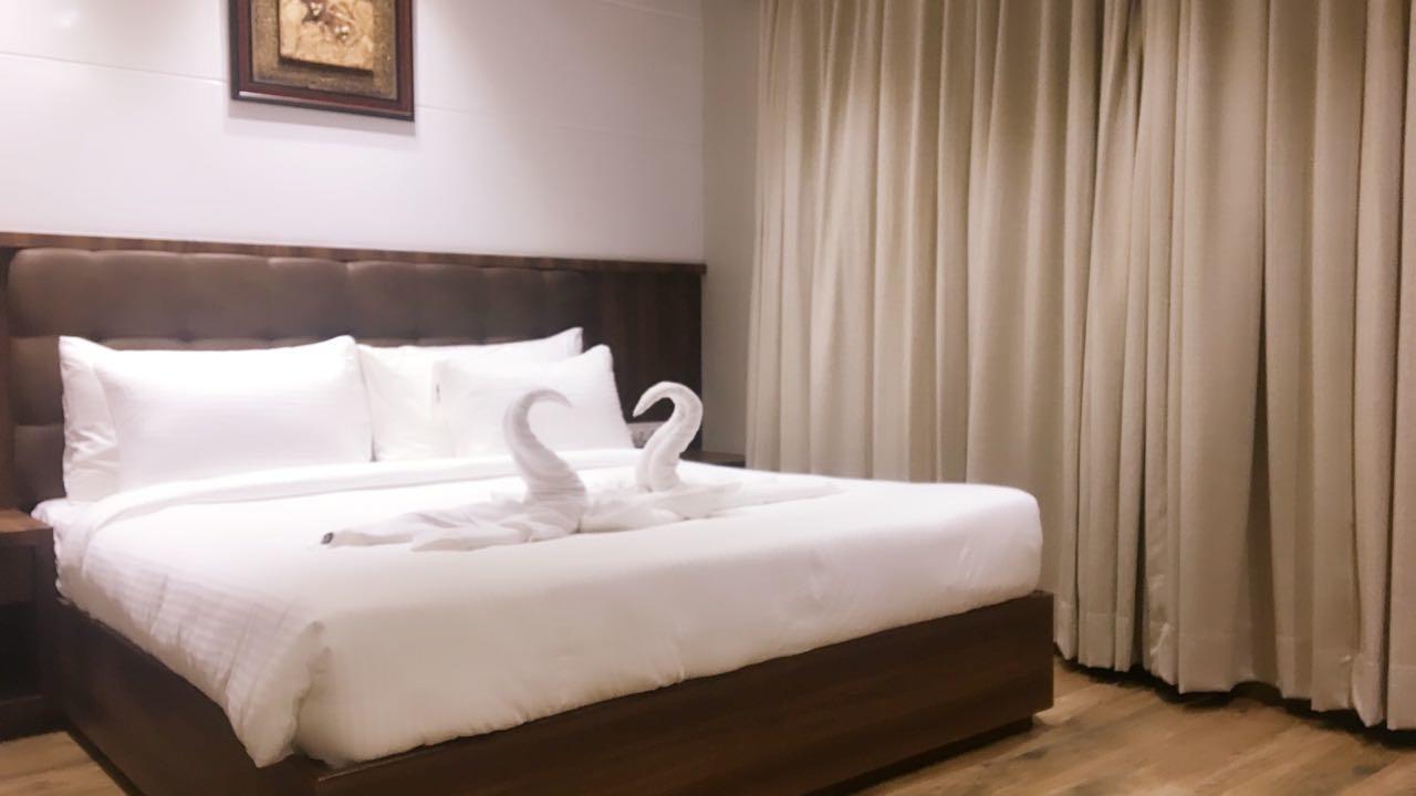 Hotel City Crown Mandsaur Extérieur photo