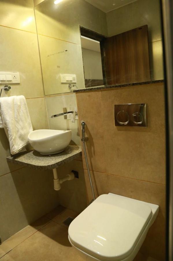 Hotel City Crown Mandsaur Extérieur photo