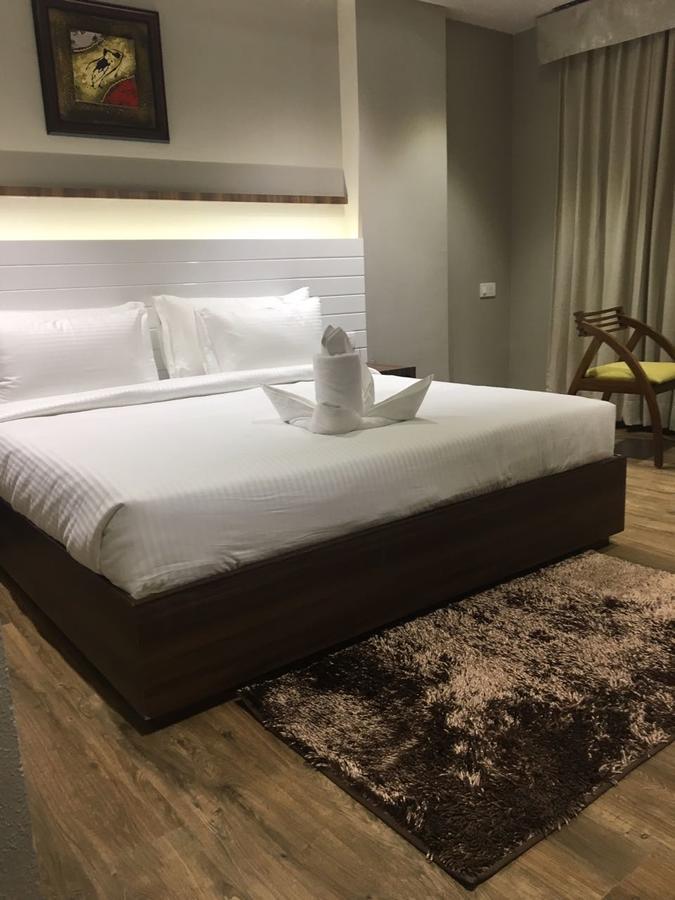Hotel City Crown Mandsaur Extérieur photo