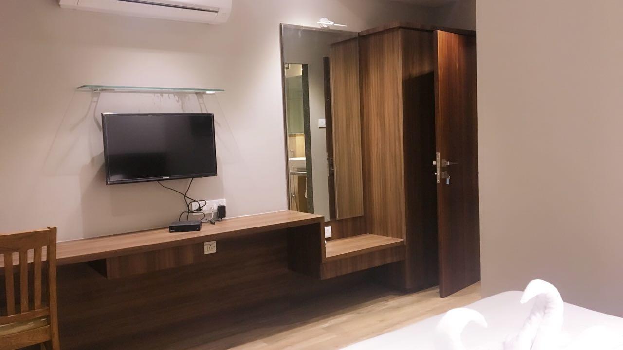 Hotel City Crown Mandsaur Extérieur photo